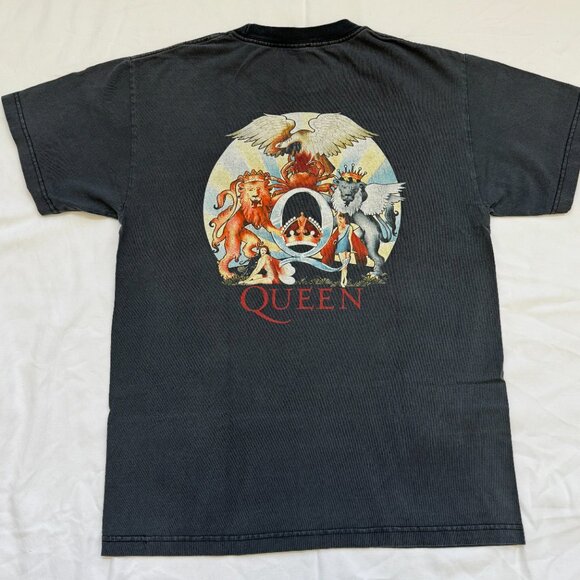 Queen Crest Double Sided Washed Gray T-Shirt Men’s Size Small - Picture 2 of 7